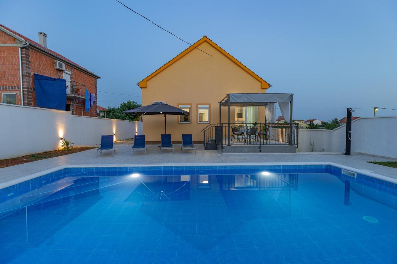 Villa Family And Friends Private Heated Pool With Jacuzzi Zadar Buitenkant foto