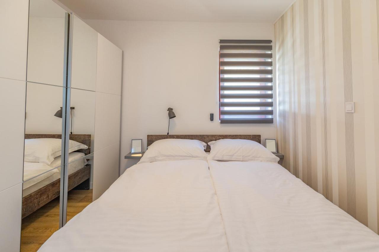 Villa Family And Friends Private Heated Pool With Jacuzzi Zadar Buitenkant foto