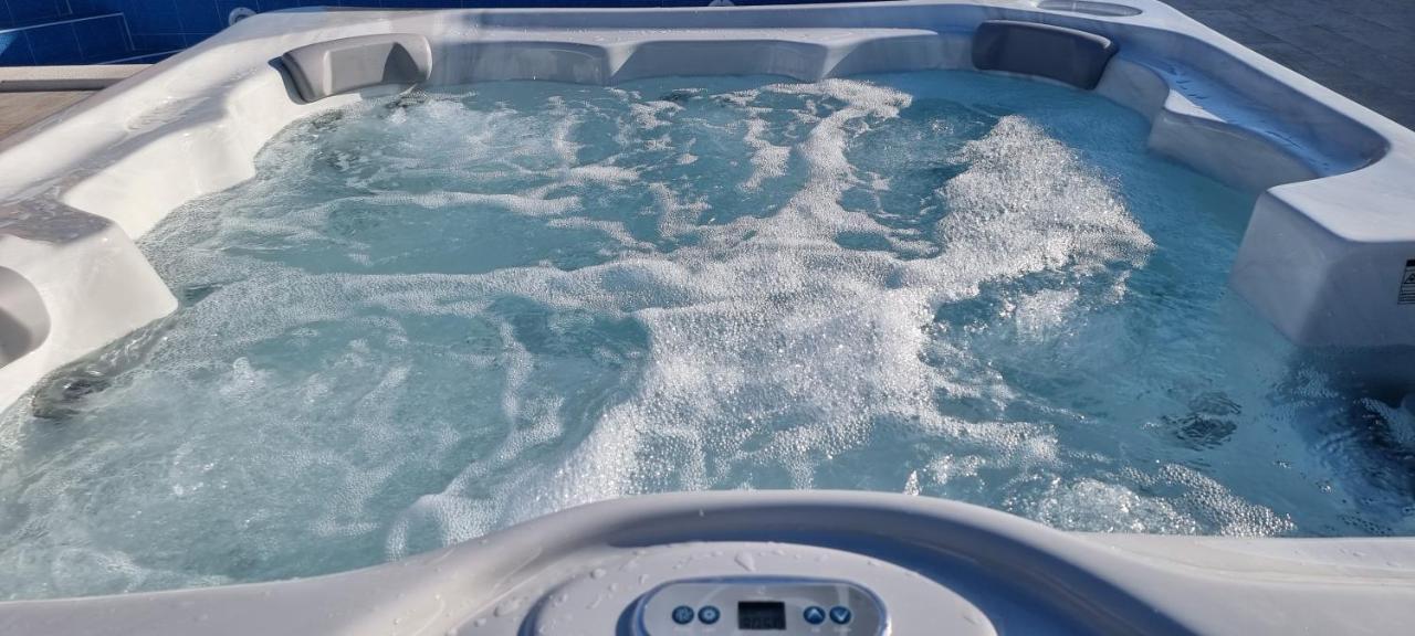 Villa Family And Friends Private Heated Pool With Jacuzzi Zadar Buitenkant foto
