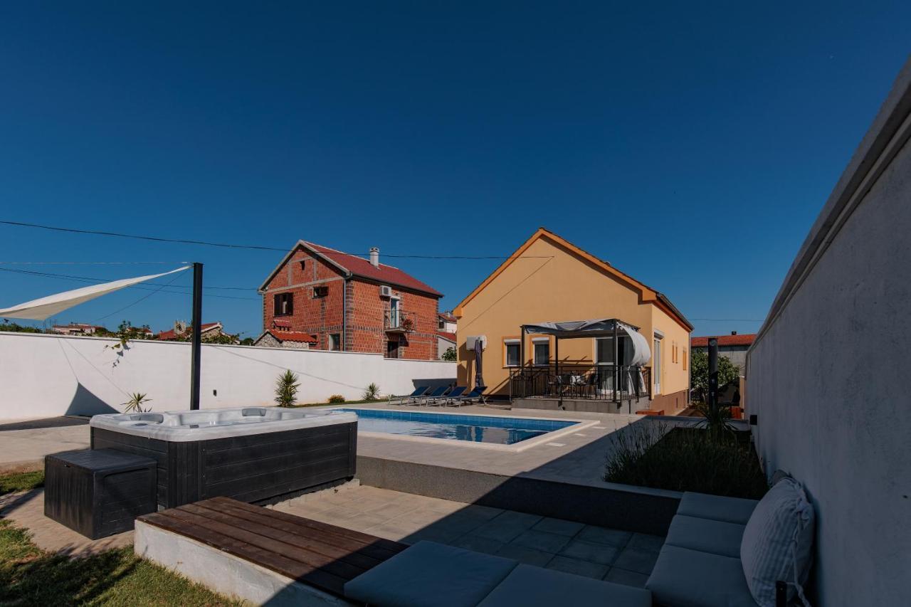 Villa Family And Friends Private Heated Pool With Jacuzzi Zadar Buitenkant foto