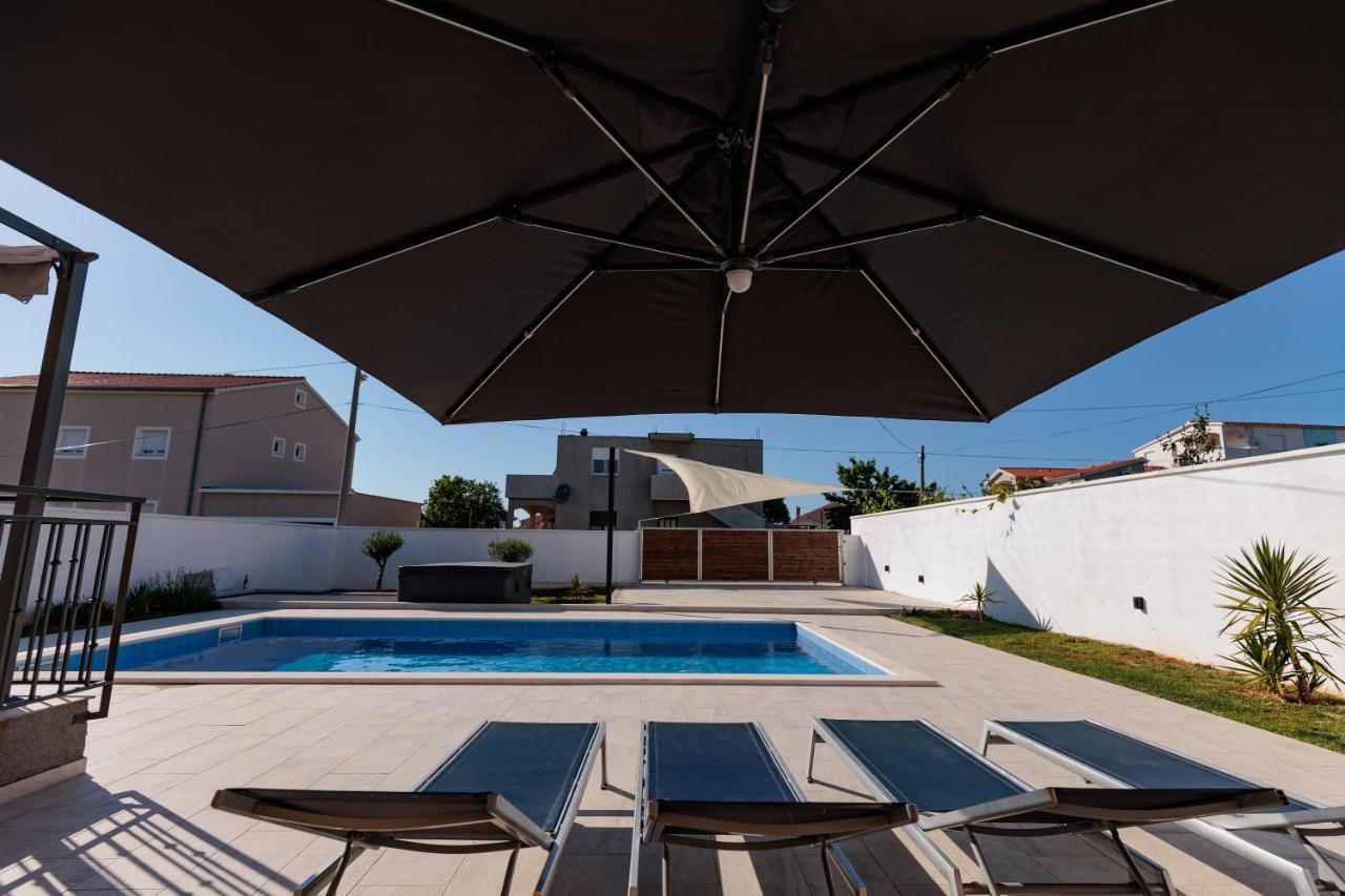 Villa Family And Friends Private Heated Pool With Jacuzzi Zadar Buitenkant foto